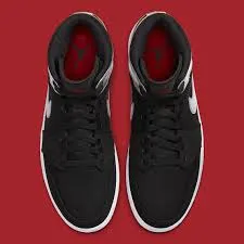 Air Jordan 1 Mid Johnny Kilroy 554724-057
